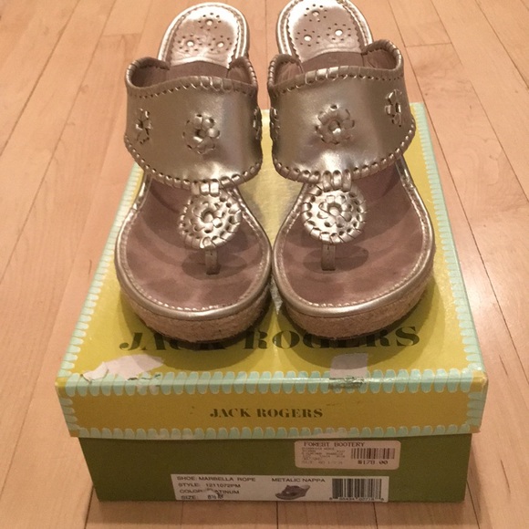 Sandals - Picture 2 of 3